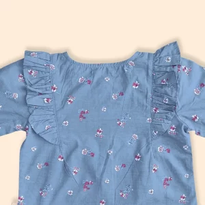 girls top flower design details