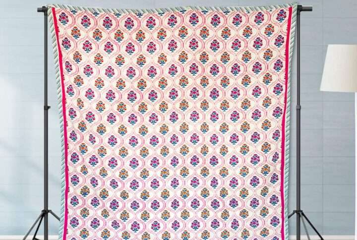 pink bed sheet